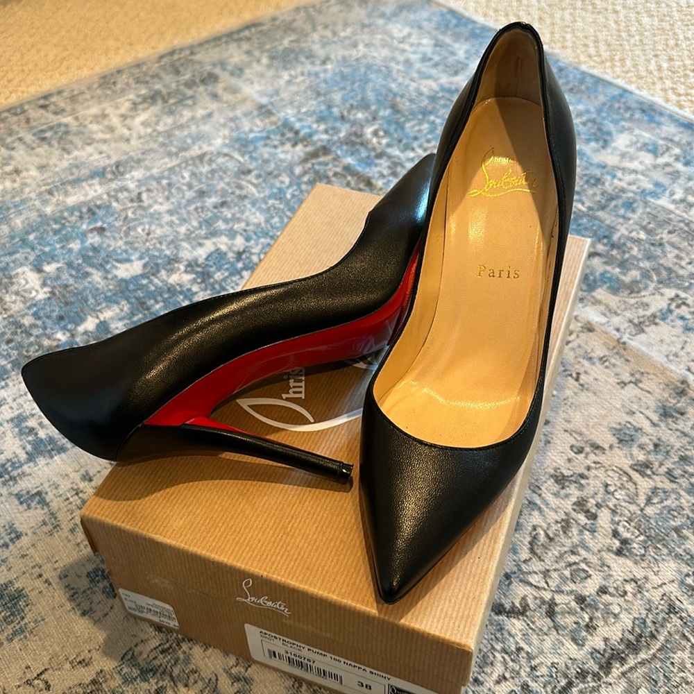 Christian Louboutin Paris Apostrophy Pump 100 Napa Shiny size 38 Black